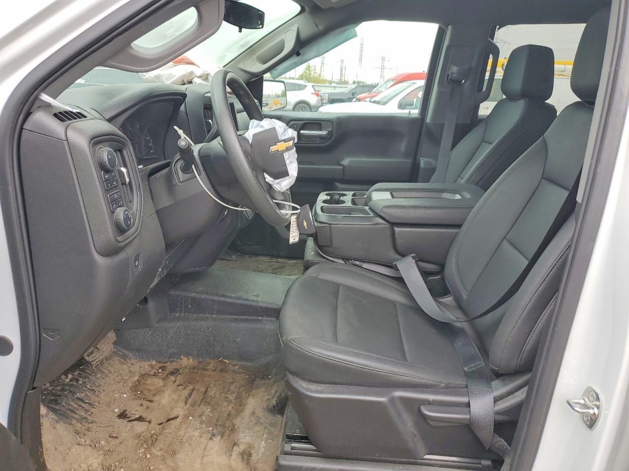 2025 Chevrolet Silverado K1500 - Image 7
