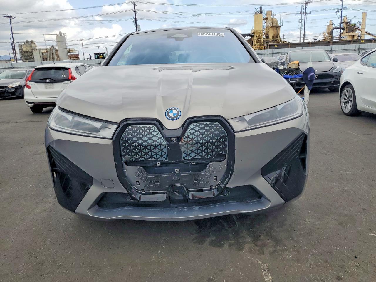 2024 BMW Ix xDrive50 - Фото 5
