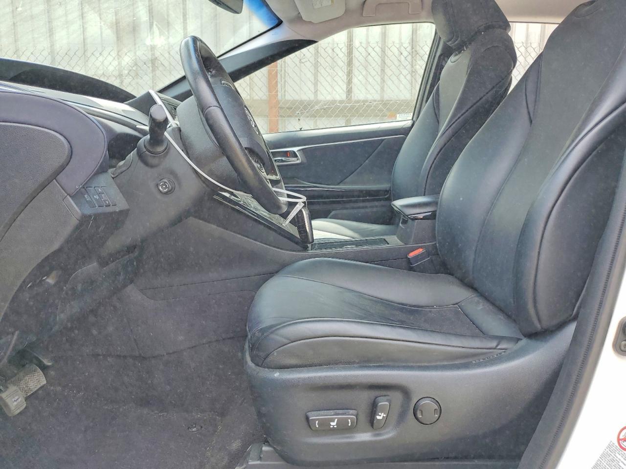 2018 Toyota Mirai Base - Image 7