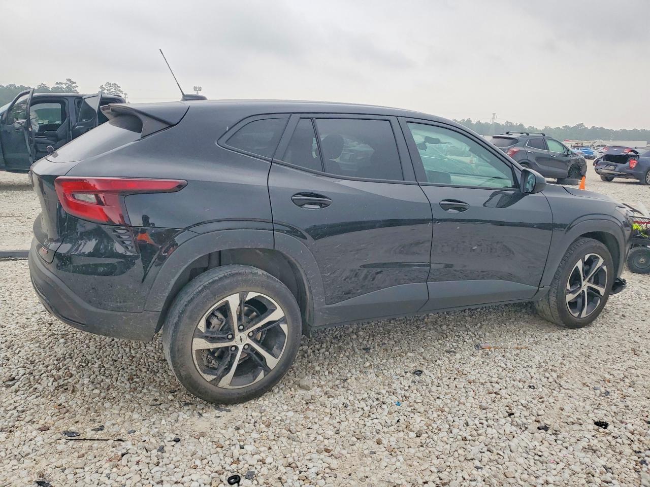 2025 Chevrolet Trax 1Rs - Image 3