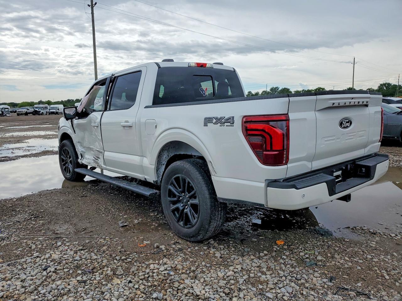 2025 Ford F150 Platinum - Фото 2