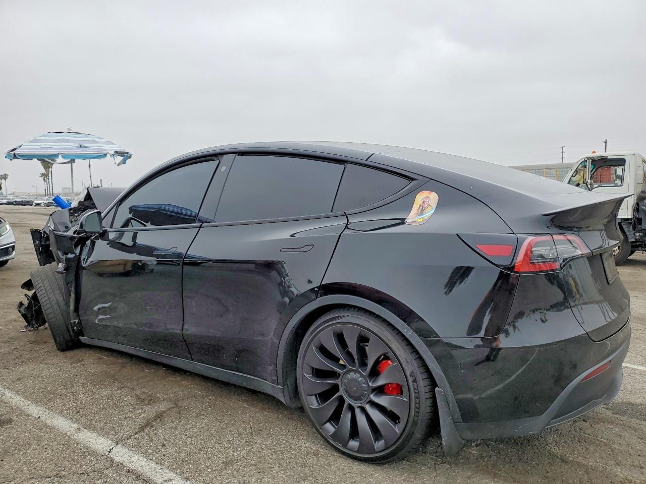 2022 Tesla Model Y - Фото 2