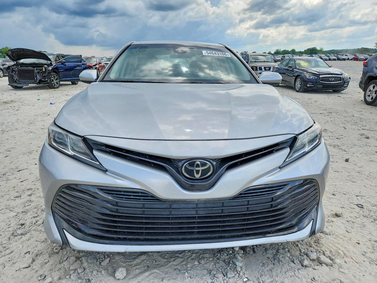 2019 Toyota Camry Le - Фото 5