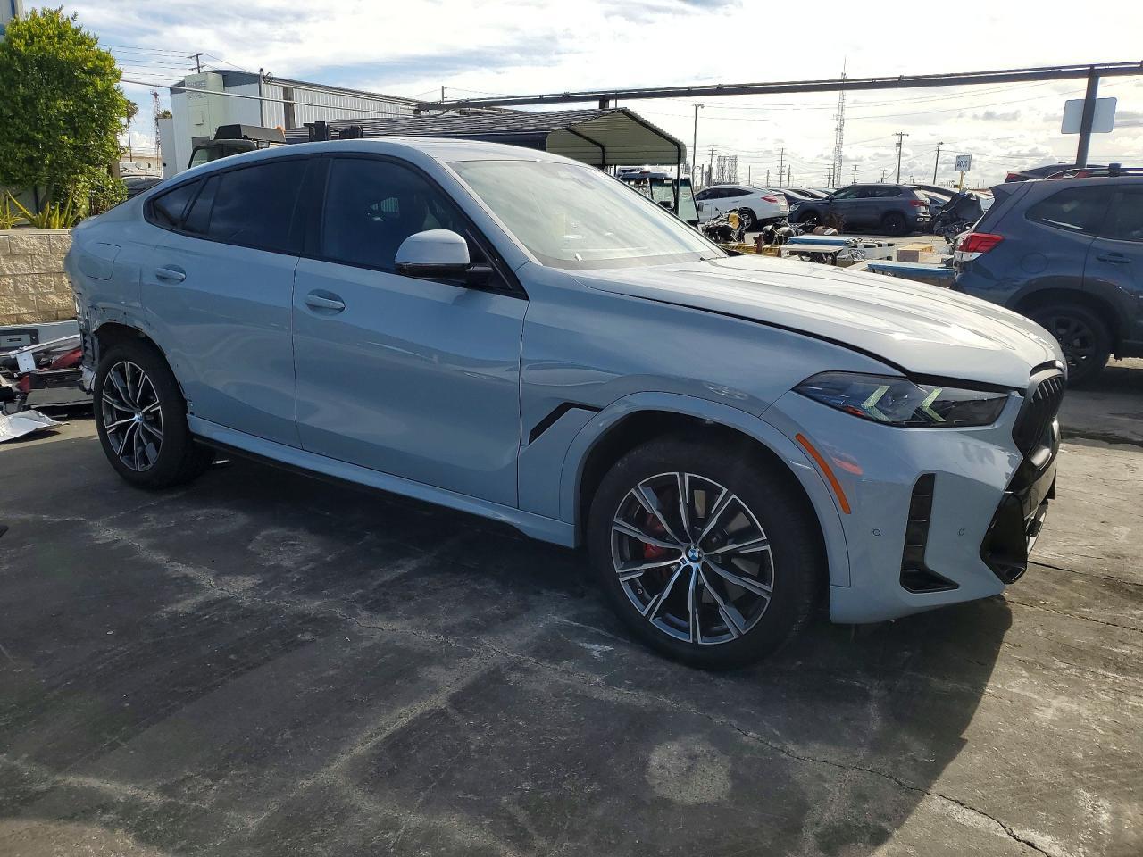 2025 BMW X6 xDrive40I - Фото 4