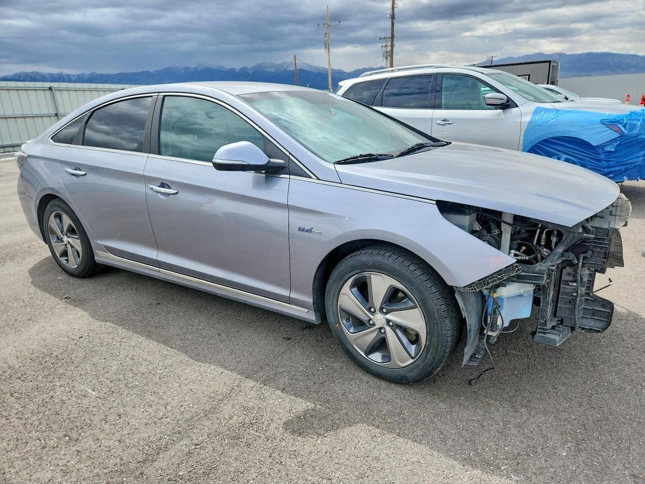 2017 Hyundai Sonata Plug-In Hybrid - Image 4