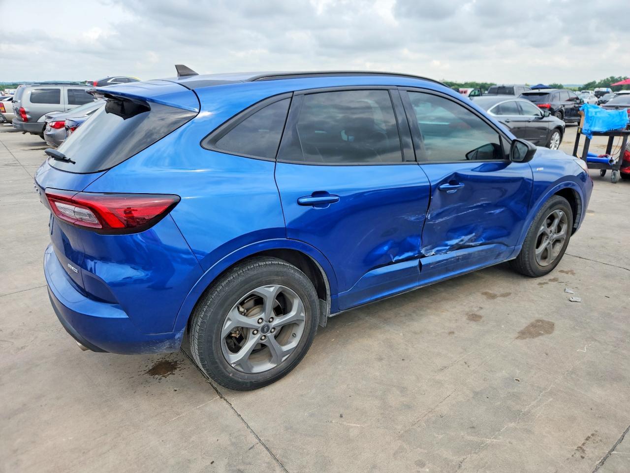 2023 Ford Escape St Line - Фото 3