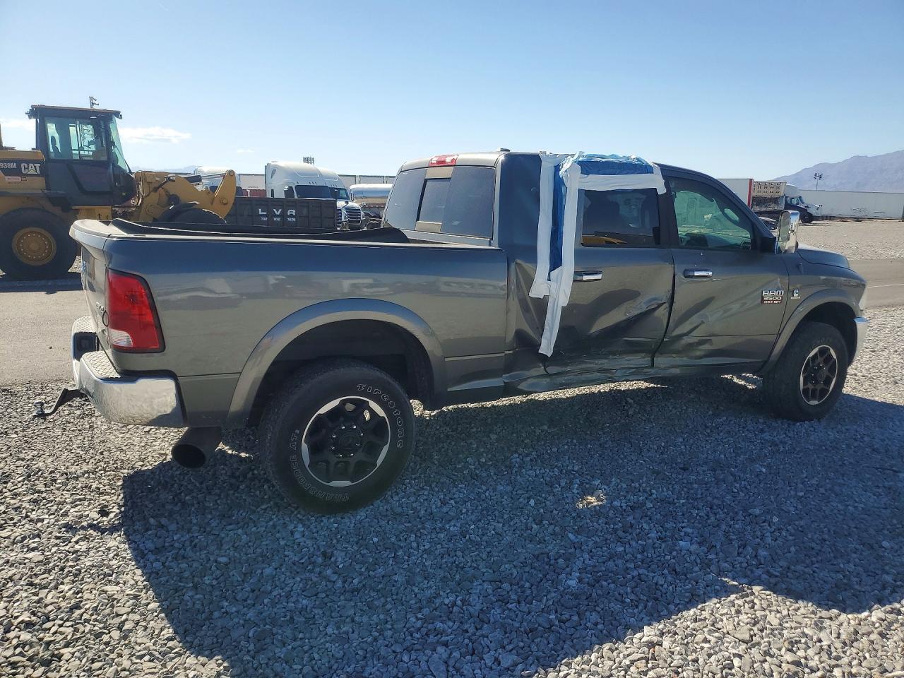 2012 Dodge Ram 3500 Laramie - Image 3