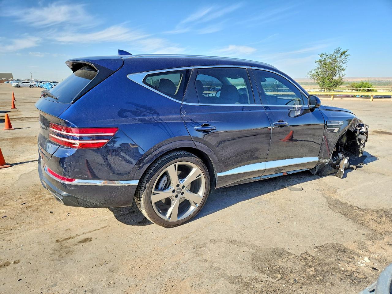 2023 Genesis Gv80 2.5T - Image 3