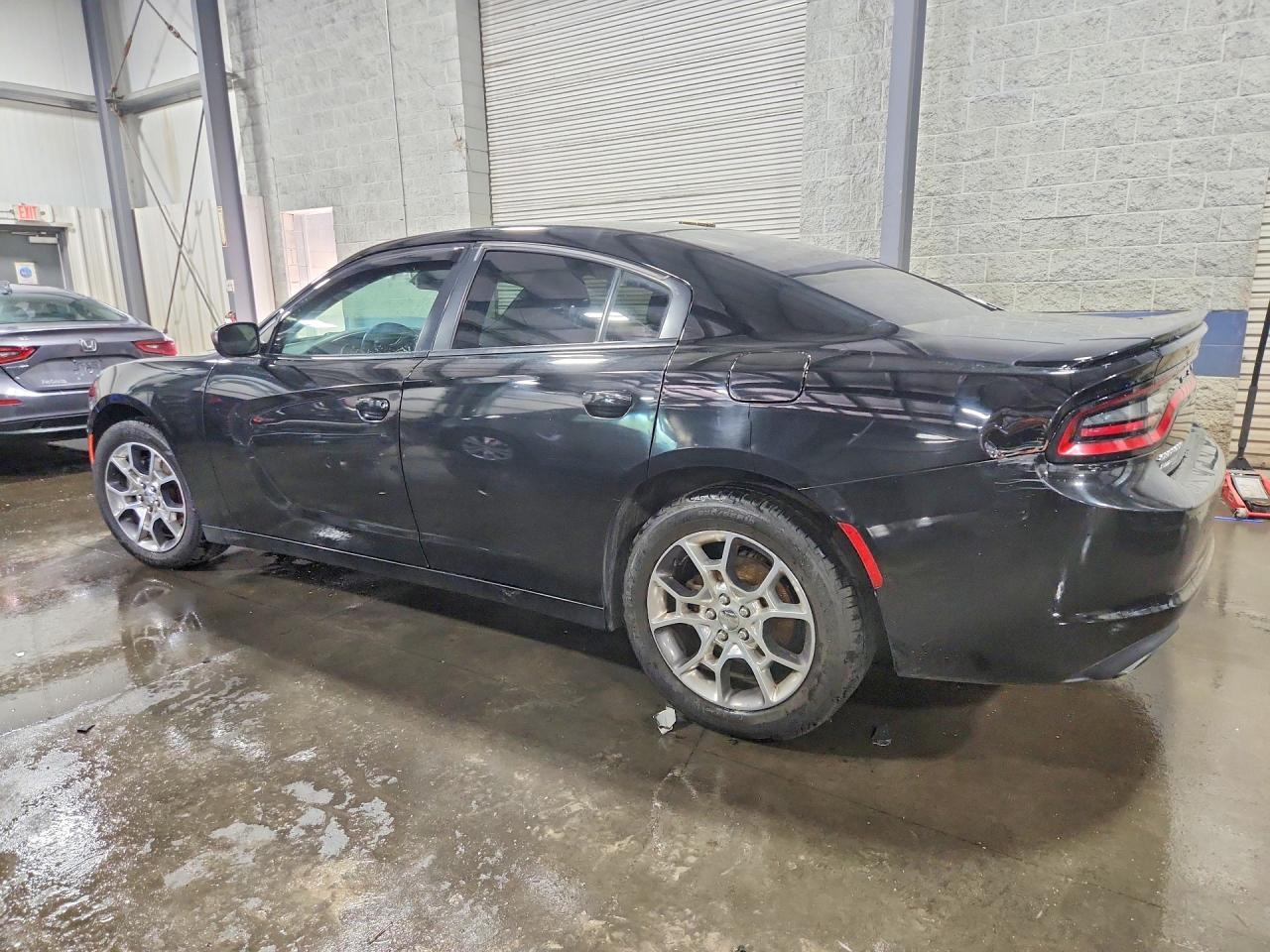 2016 Dodge Charger Sxt - Image 2
