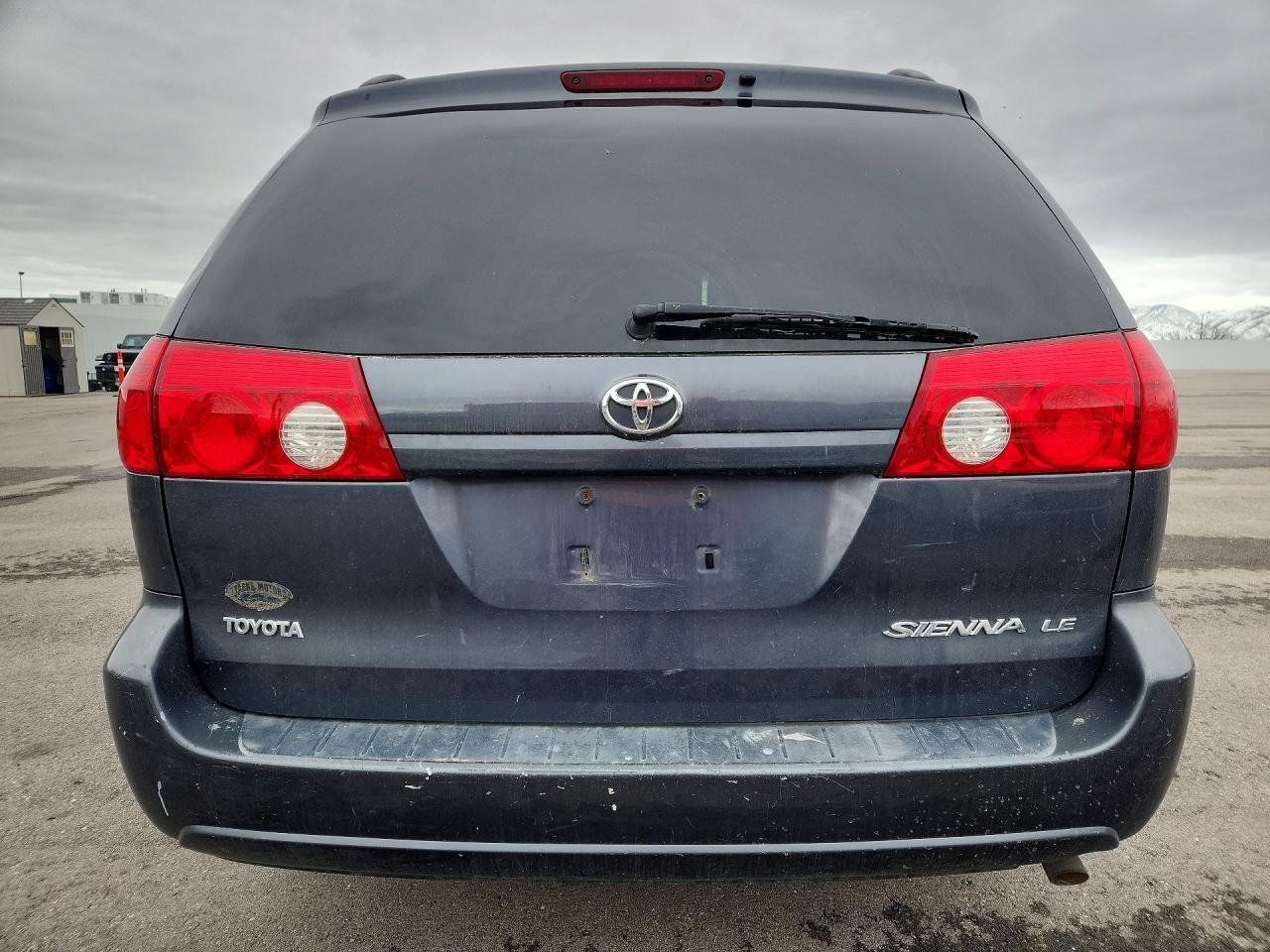 2006 Toyota Sienna Le 8 Passenger - Image 6