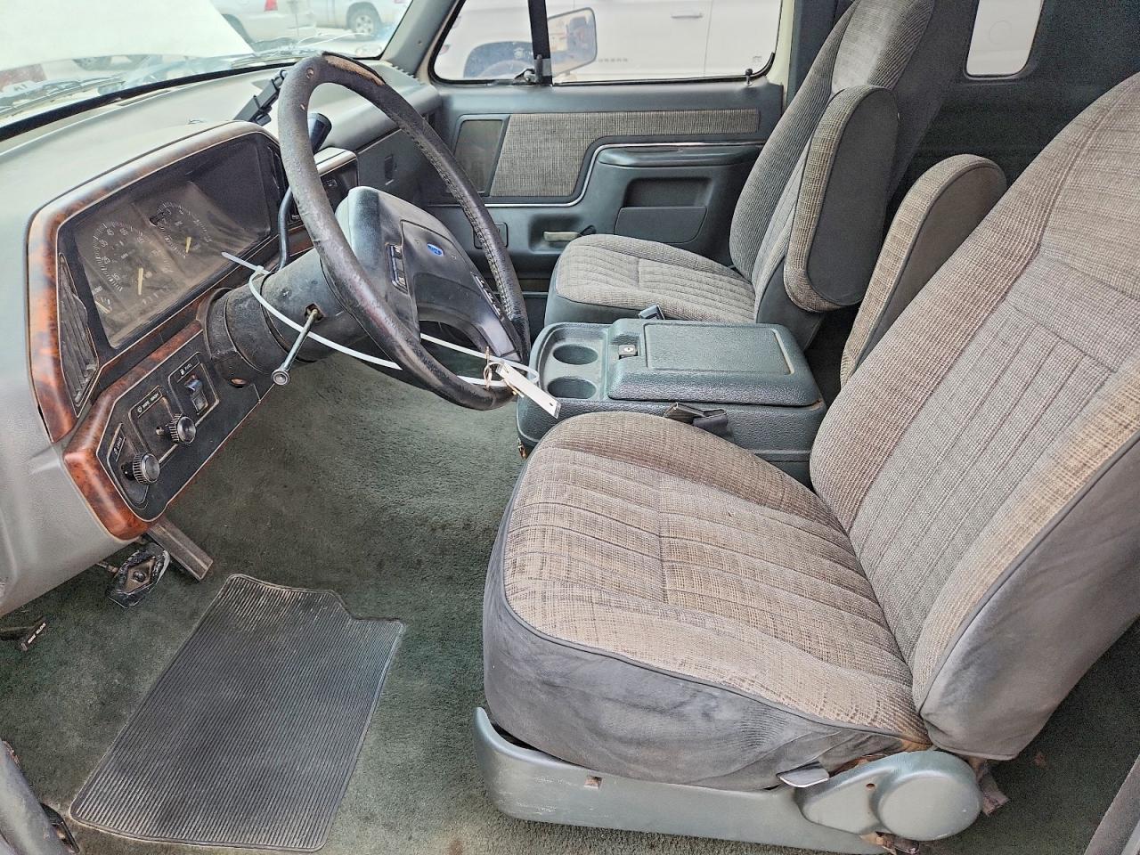 1990 Ford F150 - Image 7