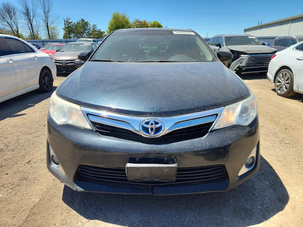 2014 Toyota Camry Hybrid Le - Image 5