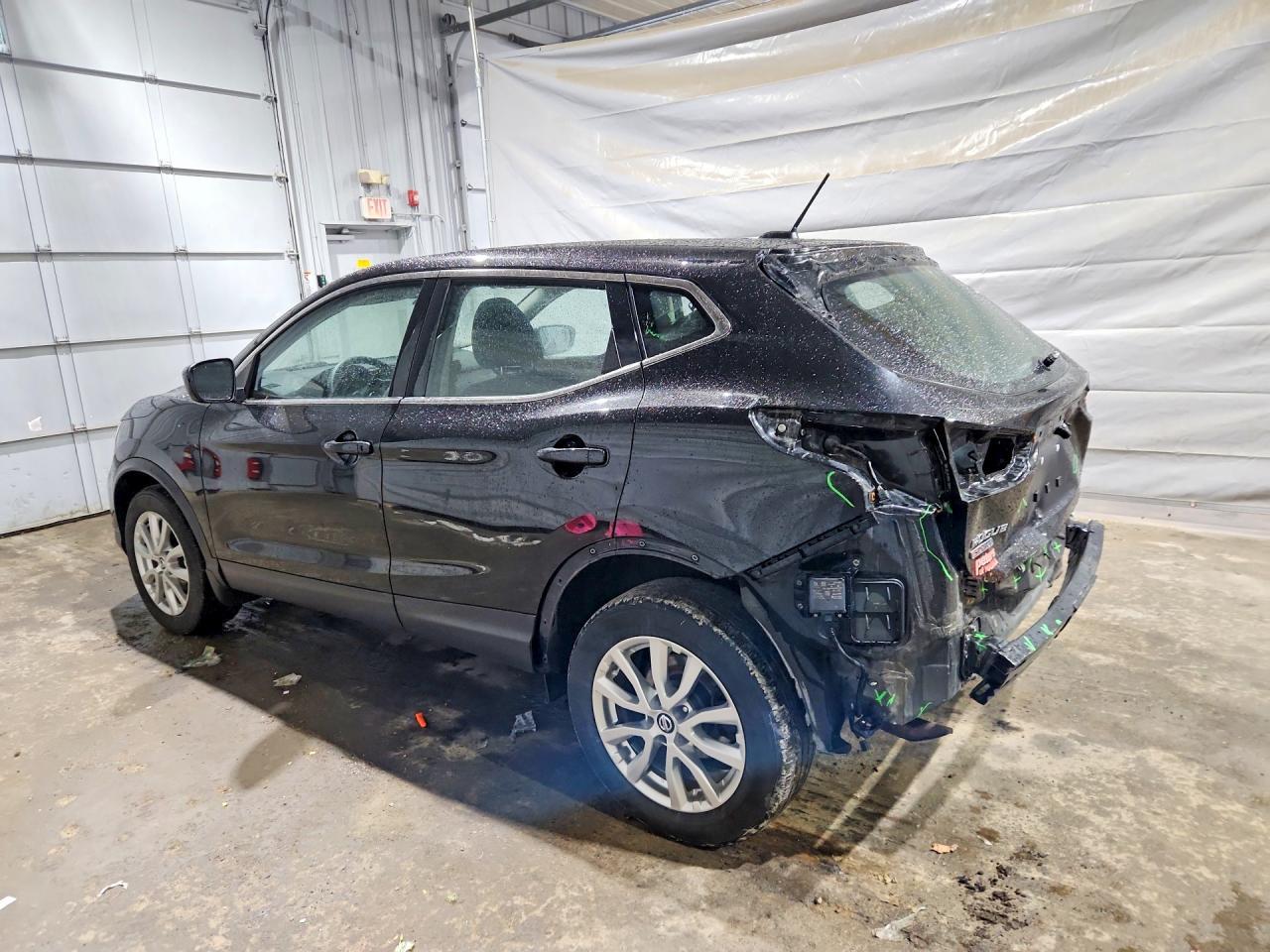 2021 Nissan Rogue Sport S - Фото 2