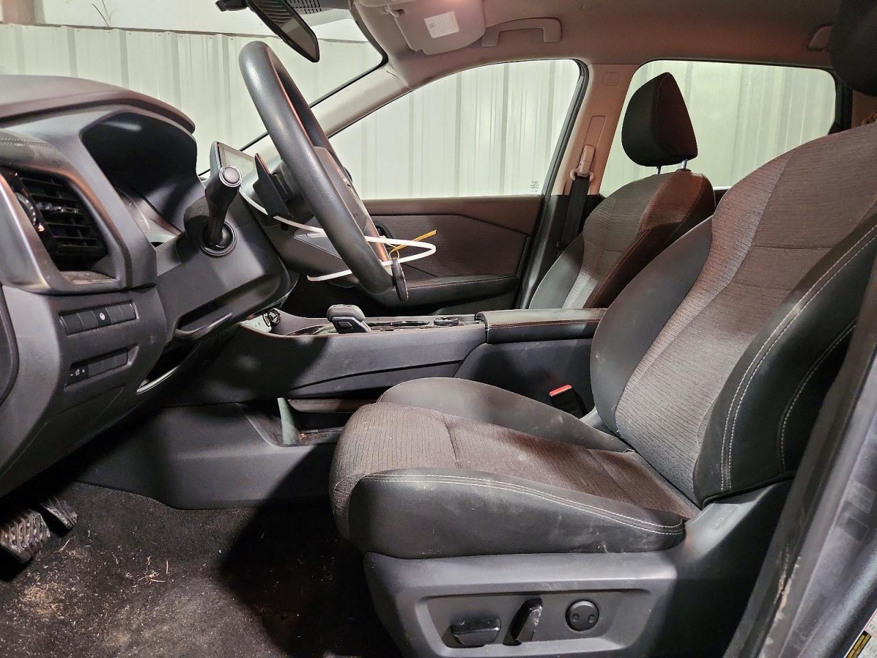 2022 Nissan Rogue Sv - Image 7