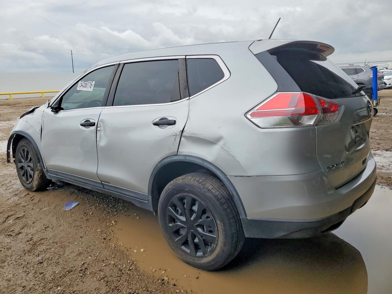 2016 Nissan Rogue S - Фото 2