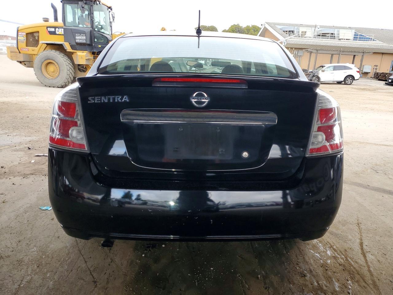 2012 Nissan Sentra 2.0 - Фото 6