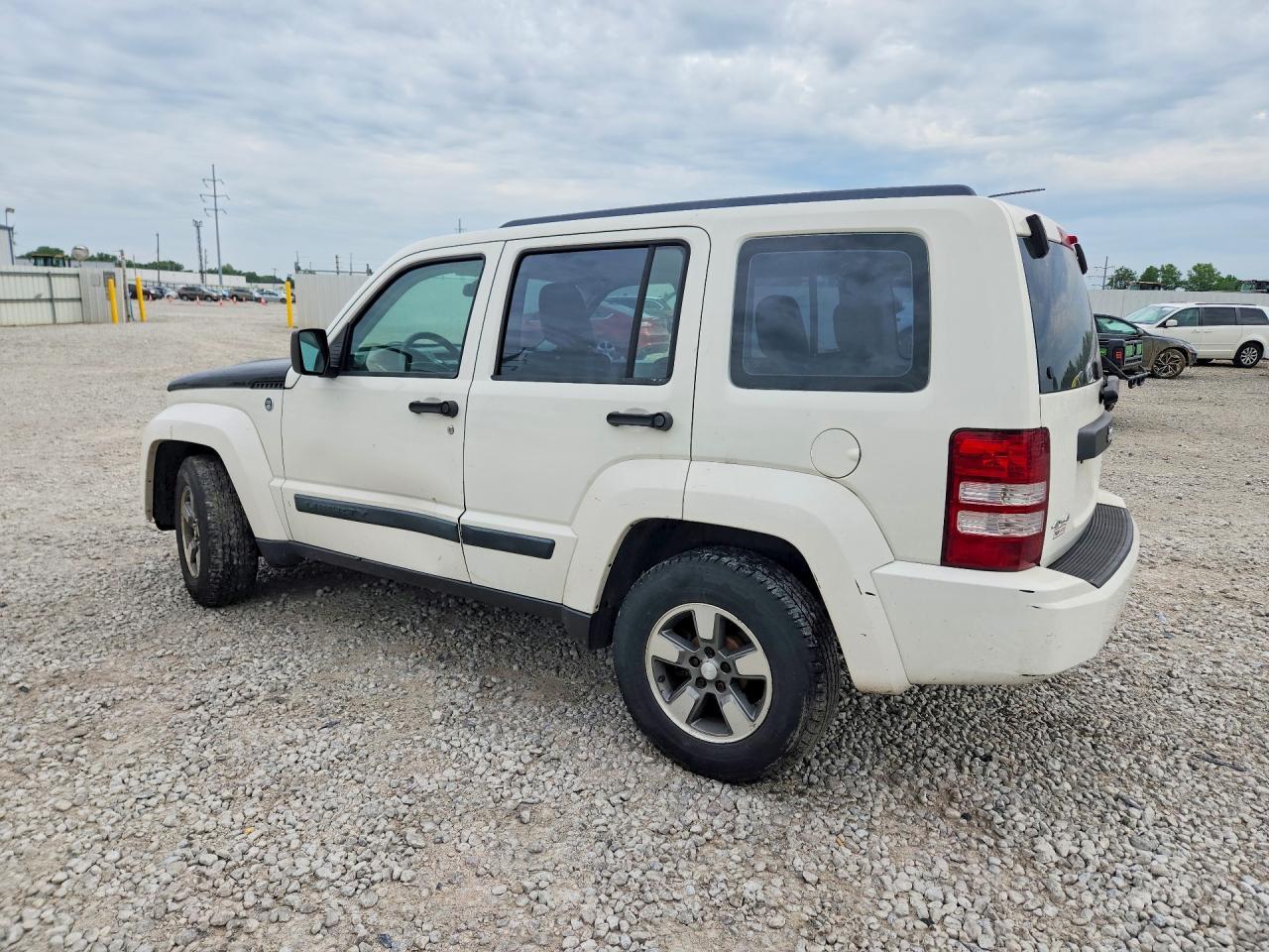 2008 Jeep Liberty Sport - Image 2