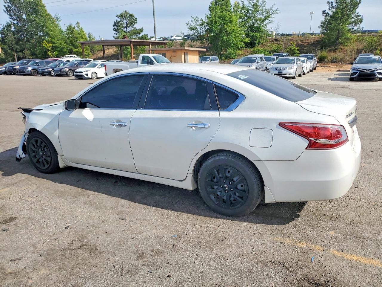 2013 Nissan Altima 2.5 - Фото 2