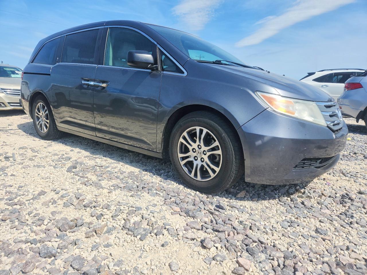 2013 Honda Odyssey Exl - Image 4
