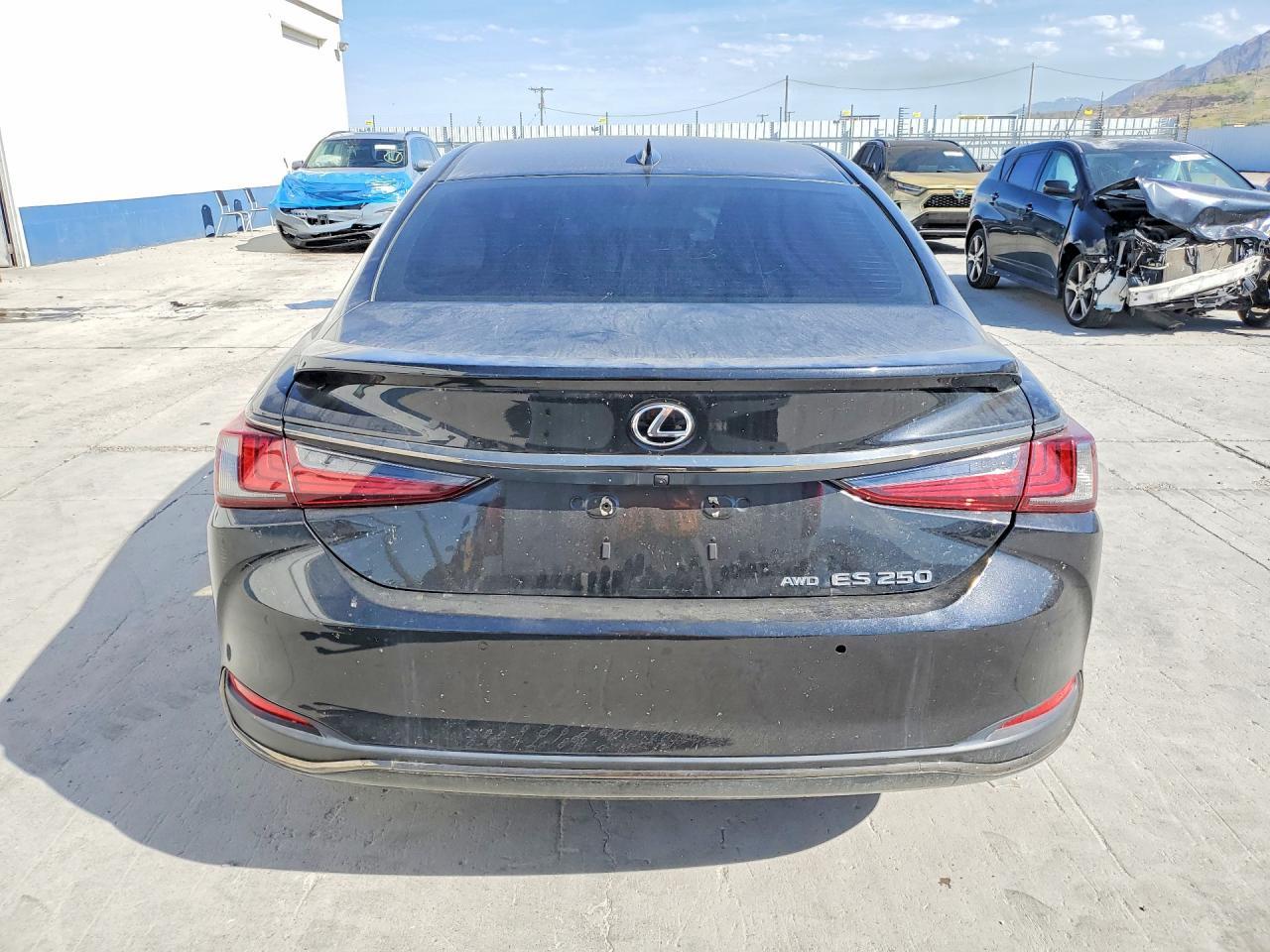 2022 Lexus Es 250 F Sport - Фото 6
