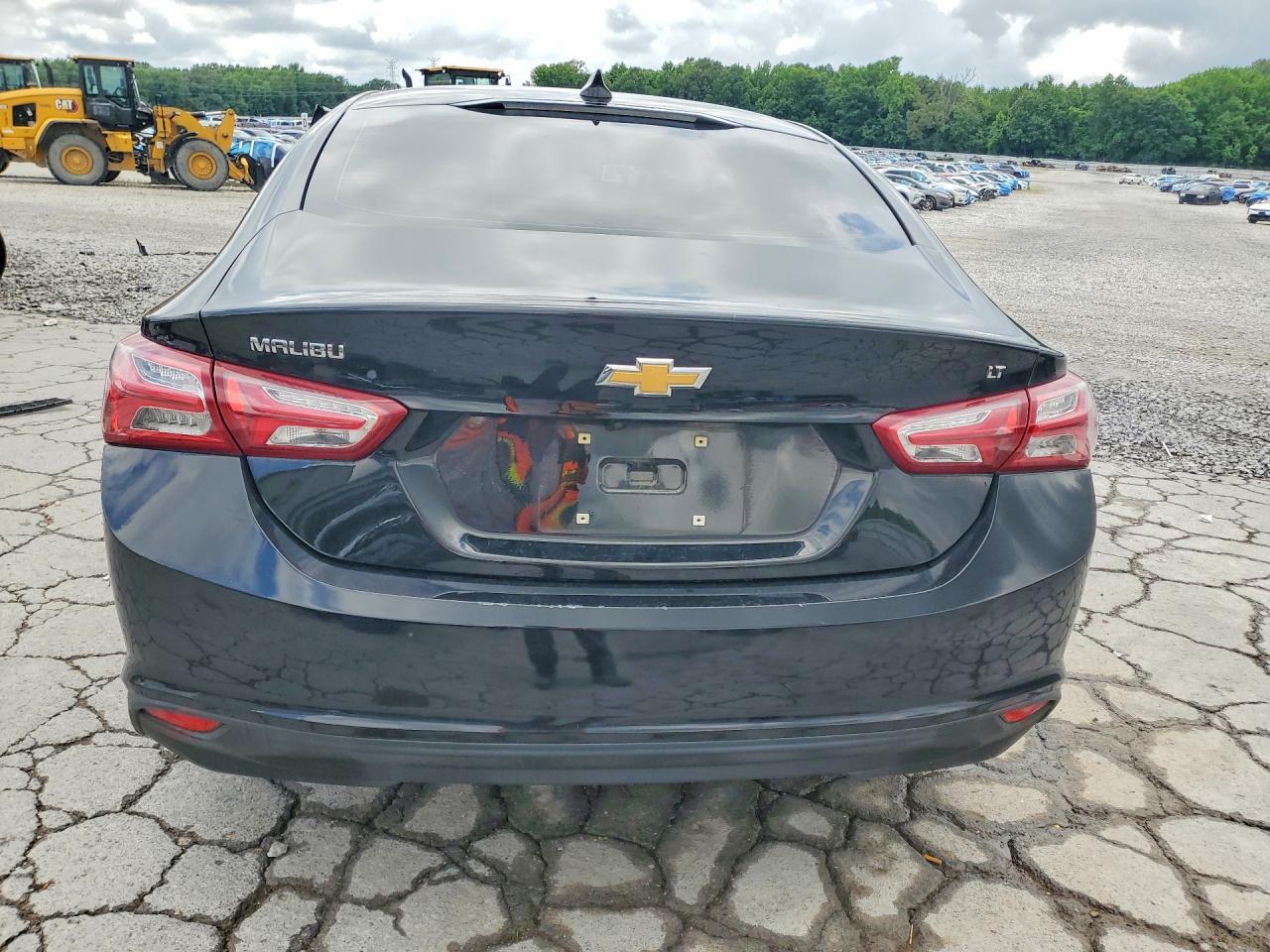 2022 Chevrolet Malibu Lt - Фото 6