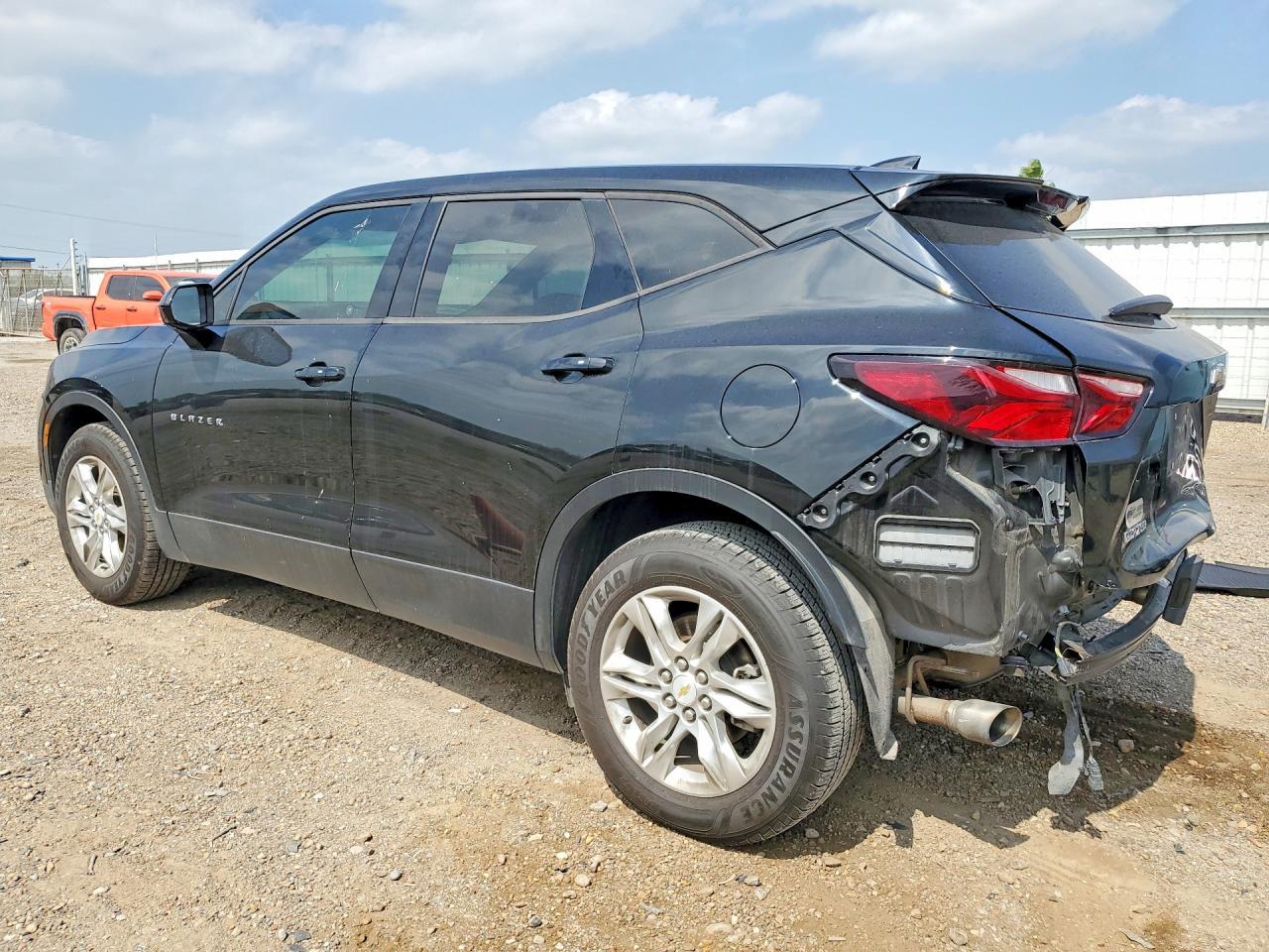 2020 Chevrolet Blazer 1Lt - Image 2