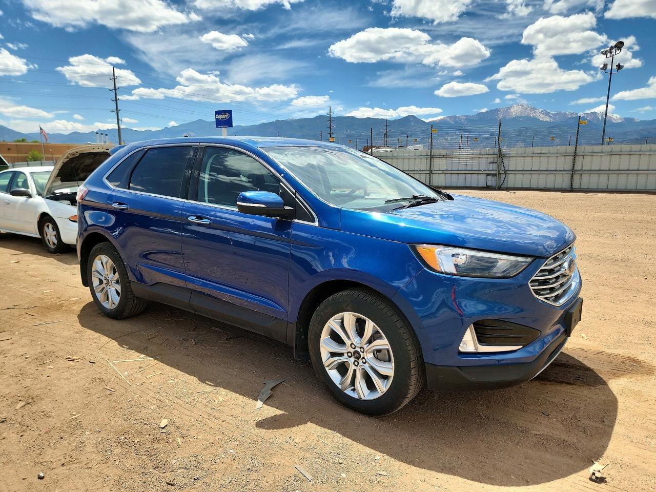 2023 Ford Edge Titanium - Фото 4