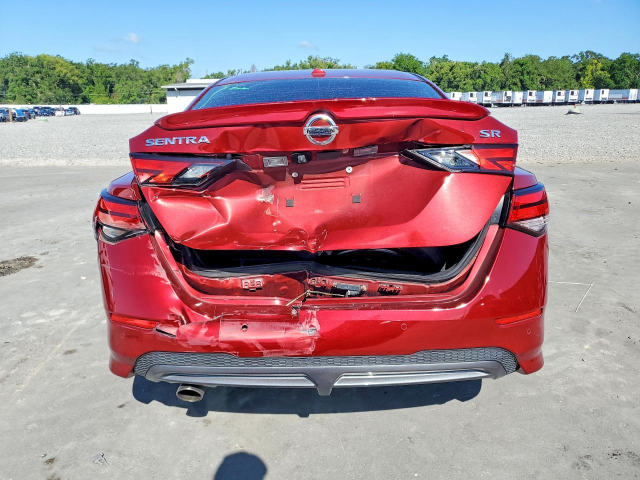 2020 Nissan Sentra Sr - Image 6