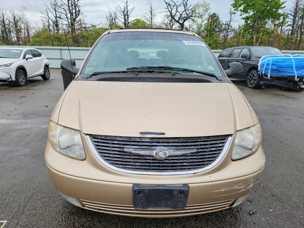 2001 Chrysler Town & Country Lxi - Image 5