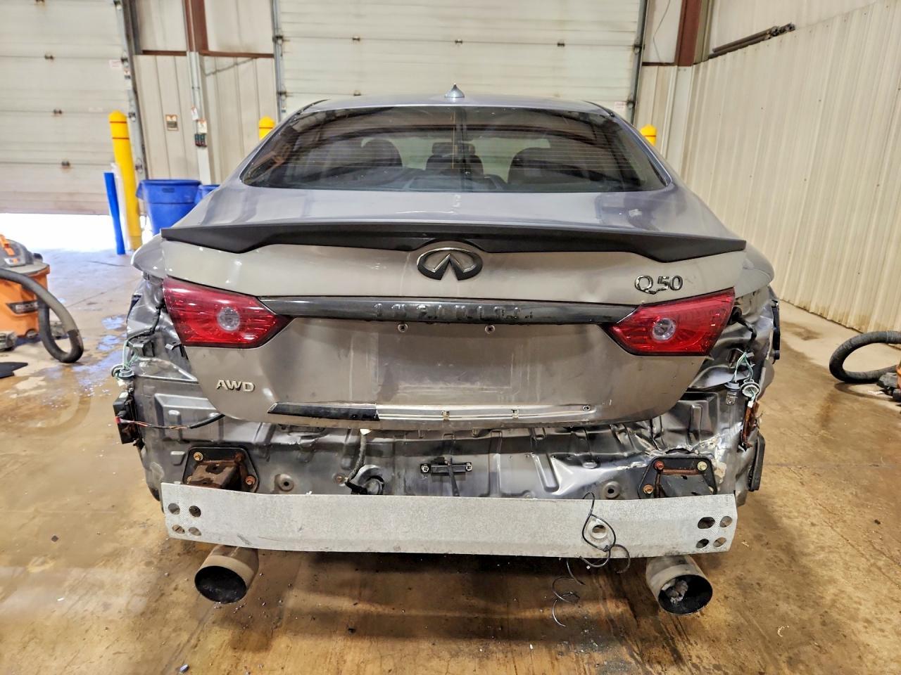 2016 Infiniti Q50 3.0T Premium - Фото 6