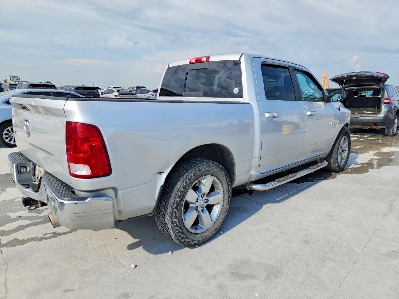 2016 Ram 1500 Slt - Image 3