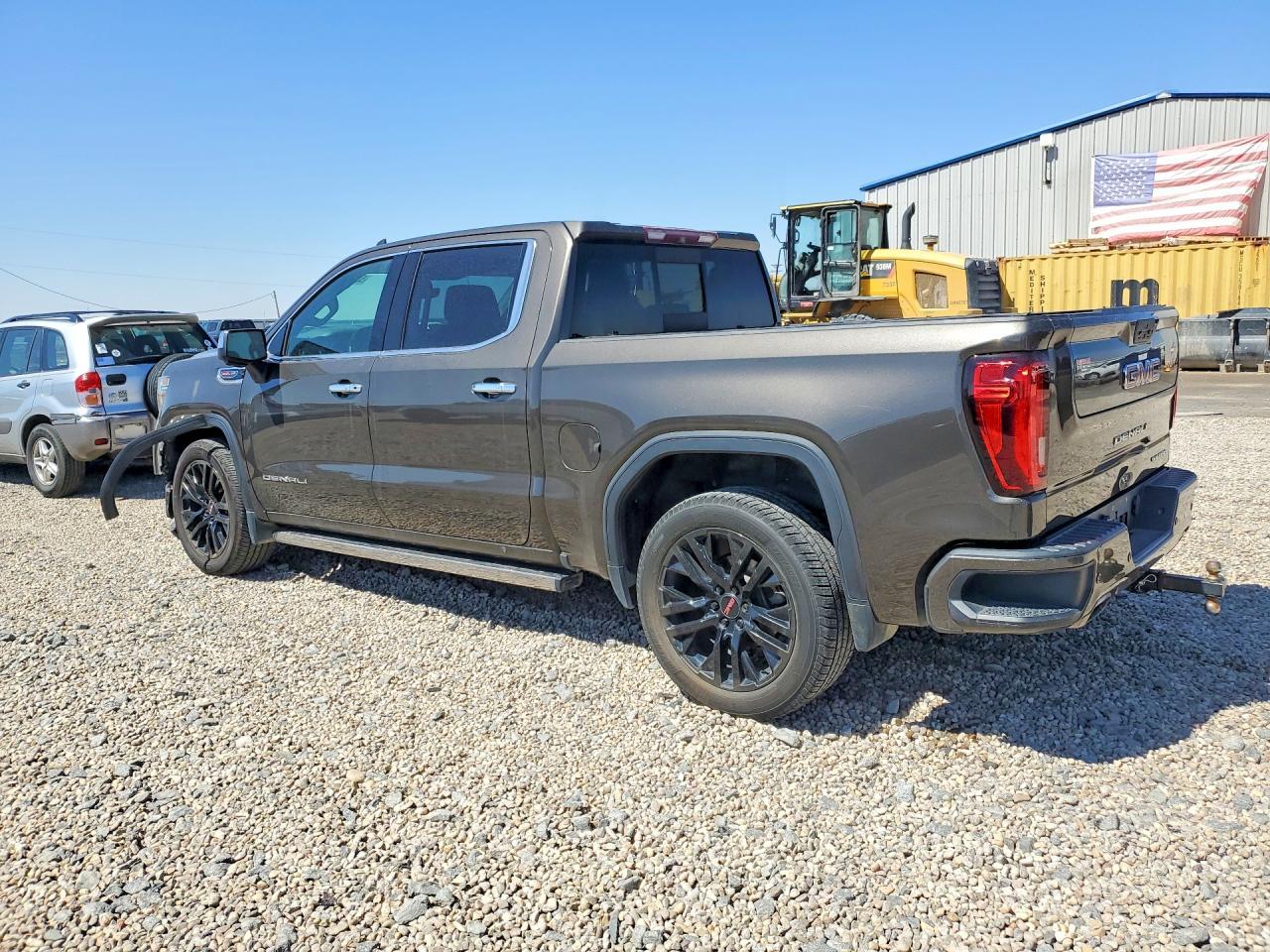 2019 GMC Sierra K1500 Denali - Image 2