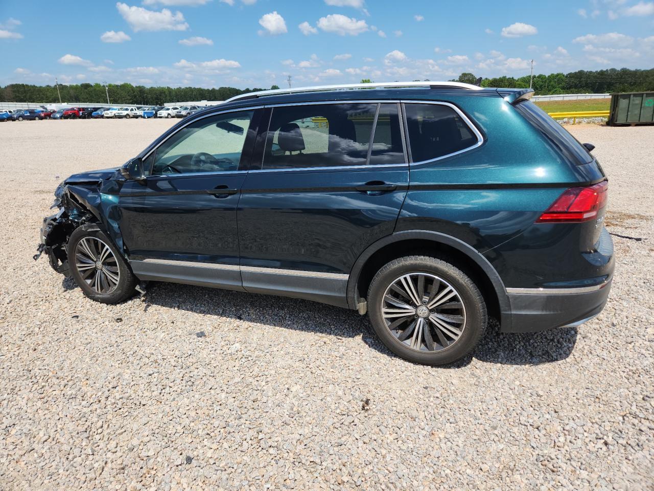 2019 Volkswagen Tiguan Se - Image 2