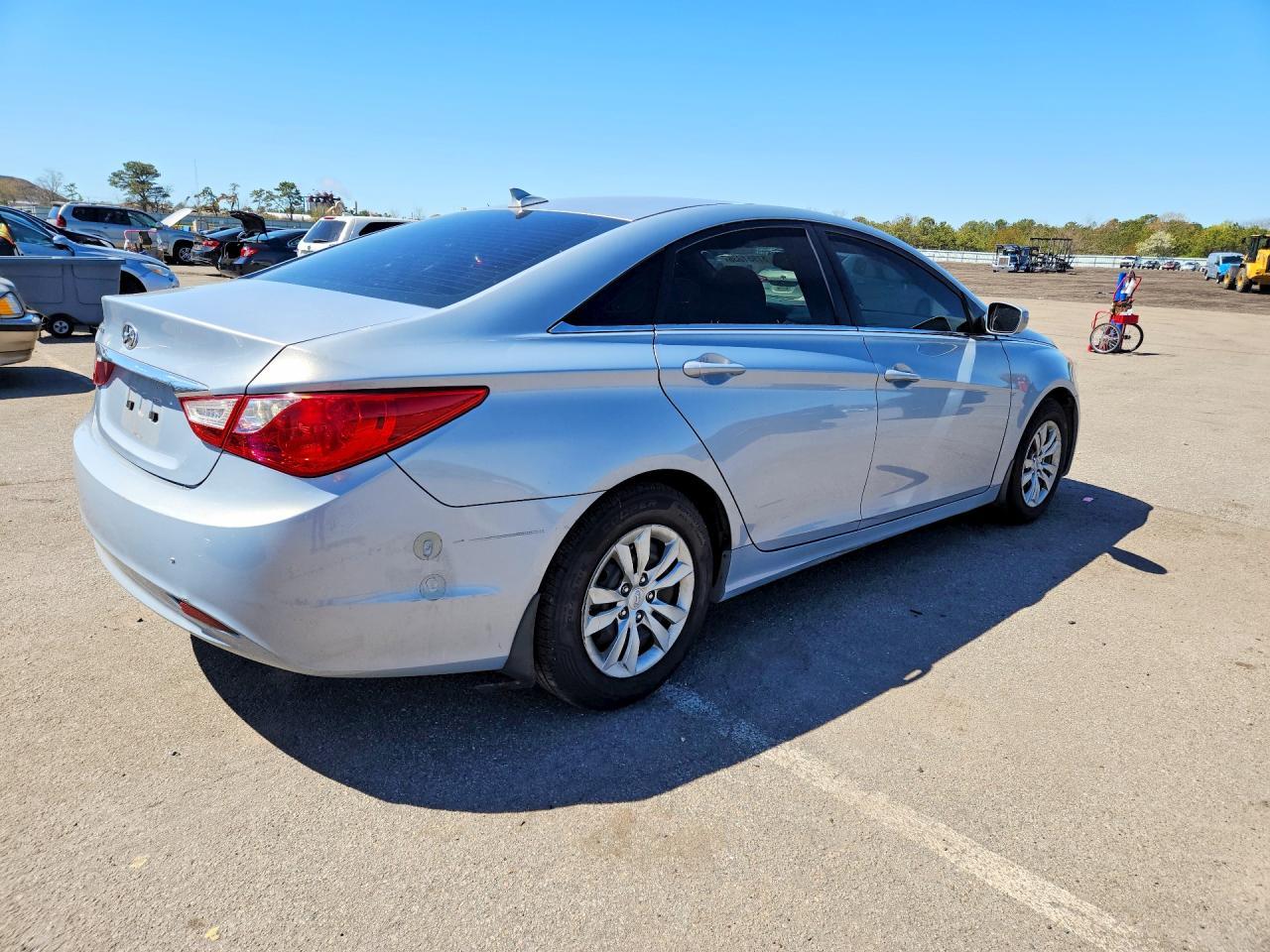 2012 Hyundai Sonata Gls - Image 3