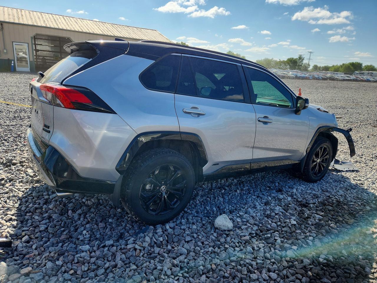 2024 Toyota Rav4 Xse - Image 3