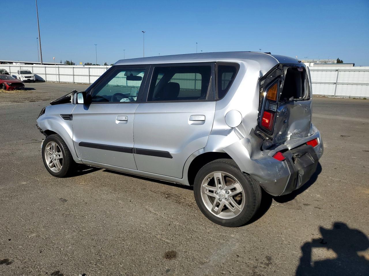2010 Kia Soul + - Фото 2