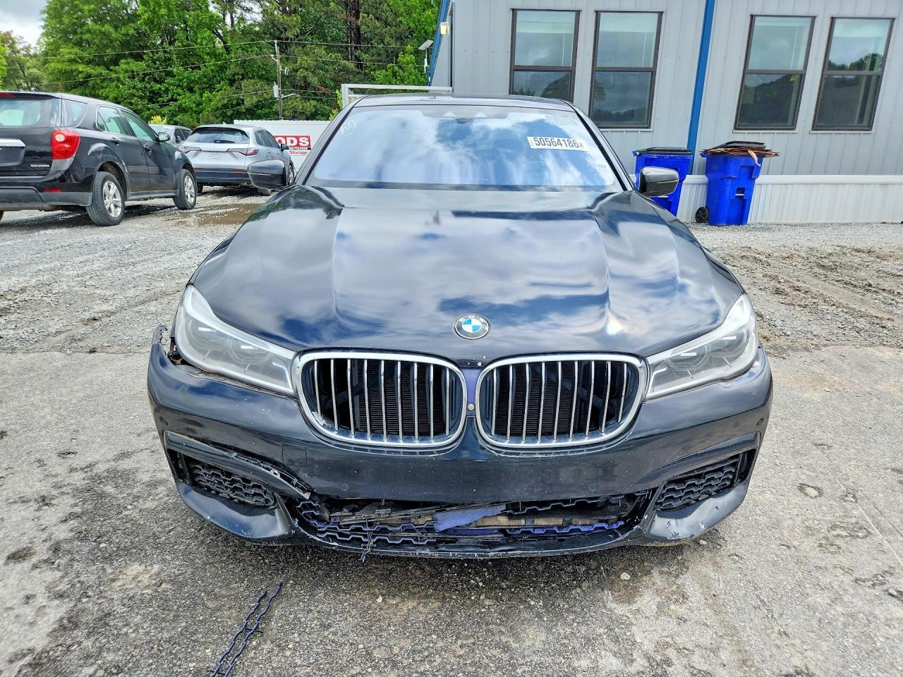 2018 BMW 750 Xi - Image 5