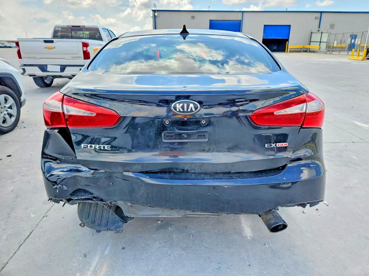 2016 Kia Forte Ex - Image 6