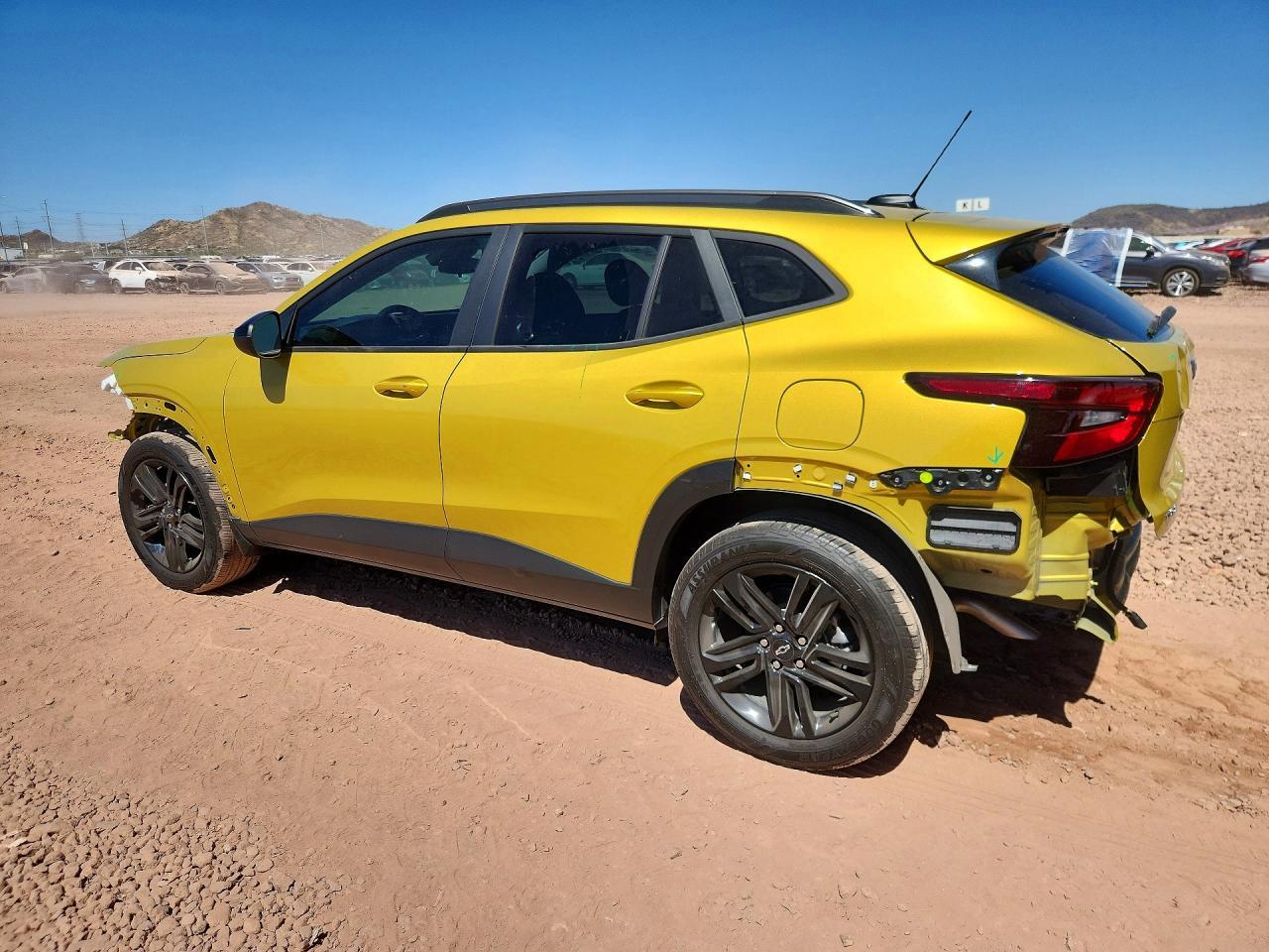 2025 Chevrolet Trax Activ - Image 2