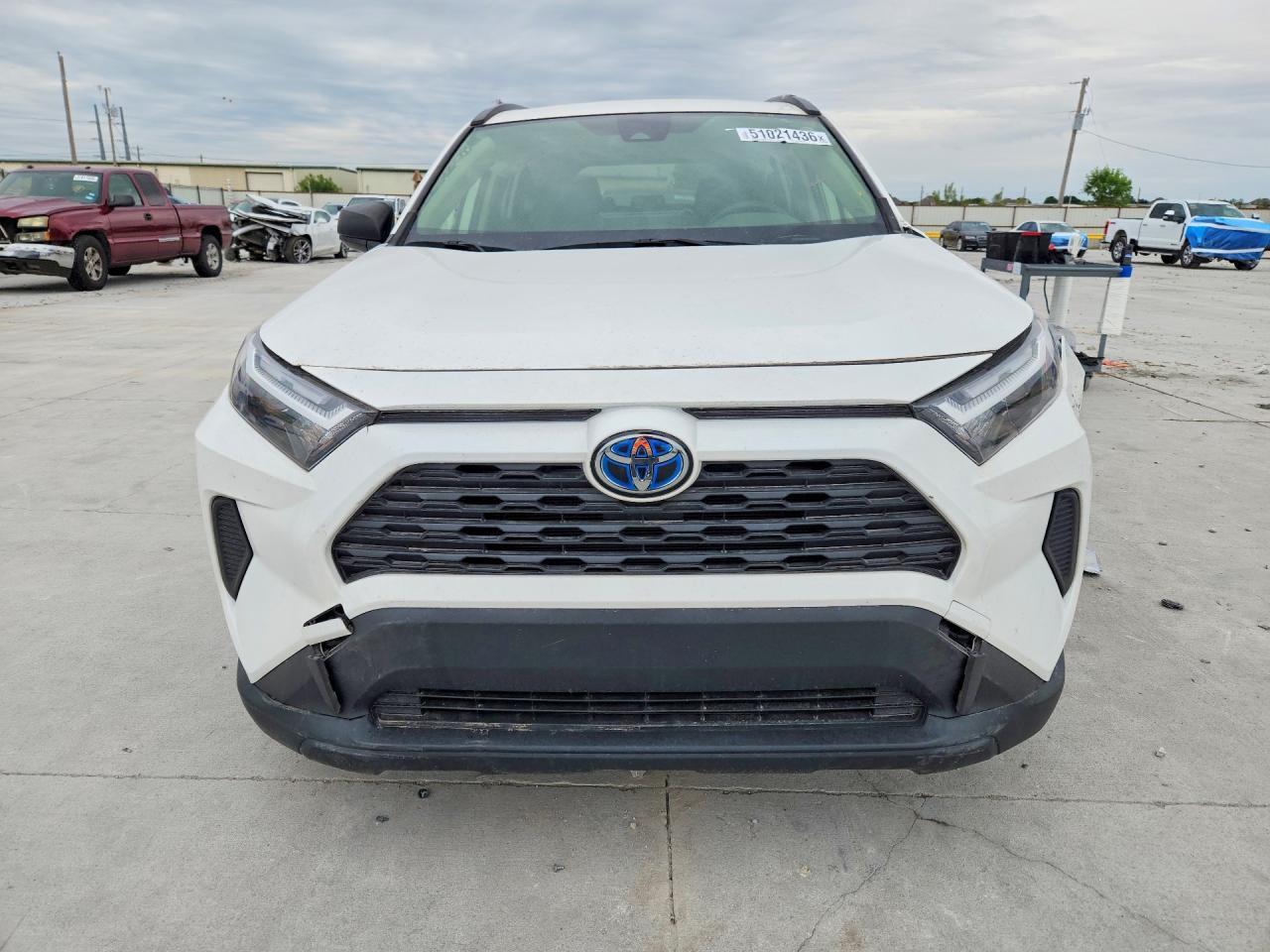 2024 Toyota Rav4 Le - Image 5
