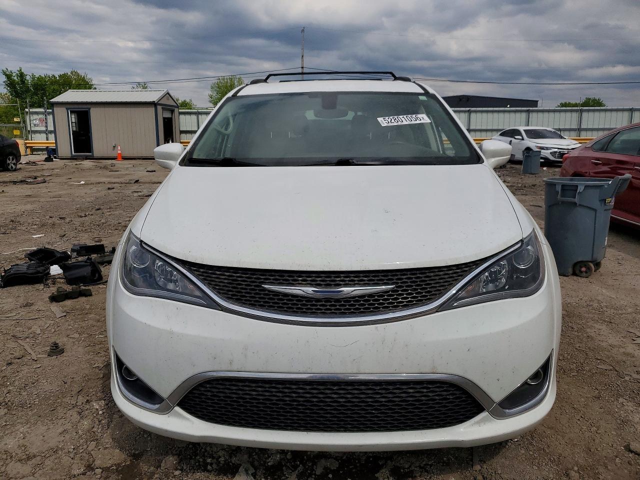 2017 Chrysler Pacifica Touring L Plus - Image 5
