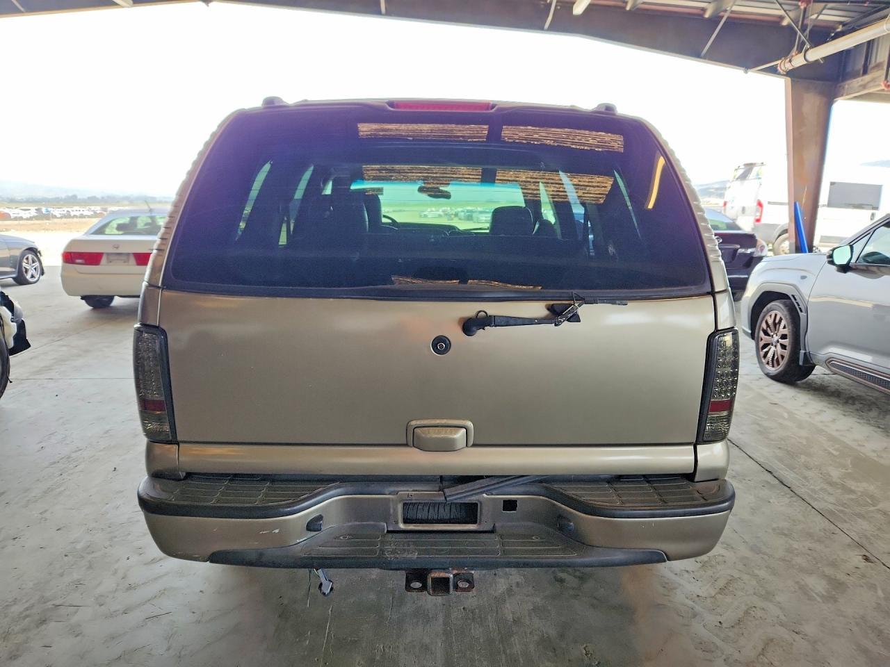 2004 Chevrolet Tahoe C1500 - Фото 6