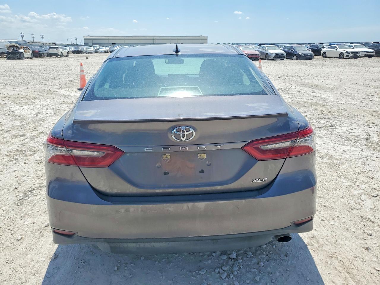 2023 Toyota Camry Xle - Фото 6