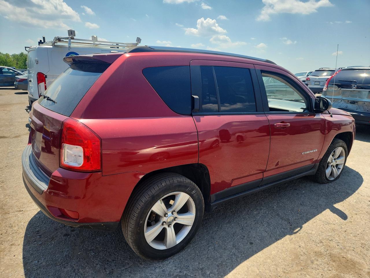 2013 Jeep Compass Sport - Фото 3