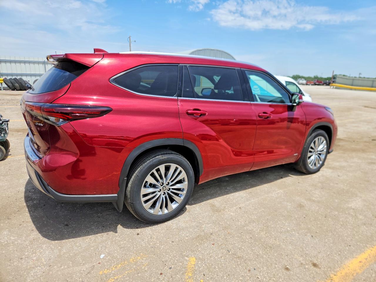 2026 Toyota Highlander Hybrid Platinum - Фото 3