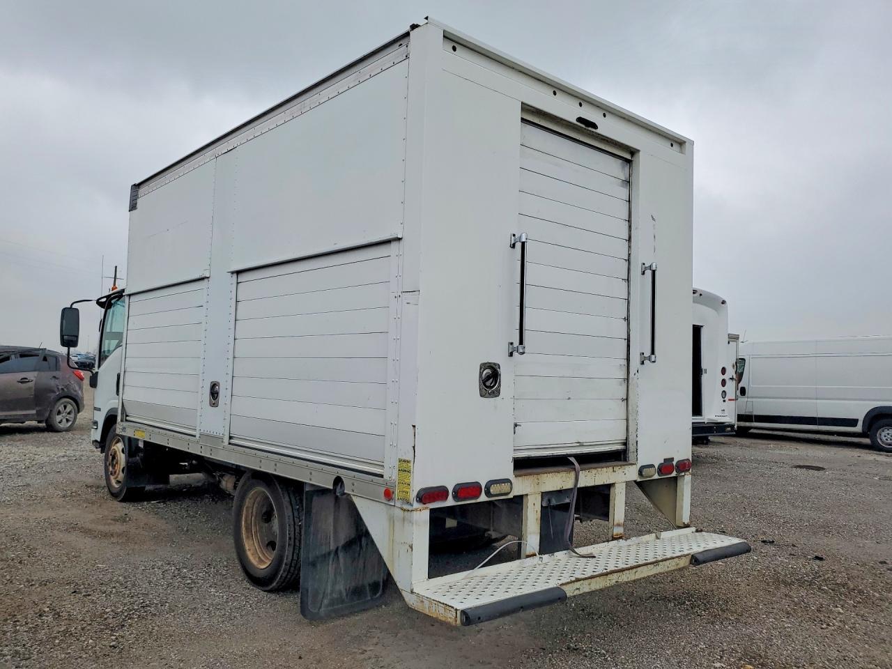 2014 Isuzu Npr Hd Refrigerated Box Truck - Image 2