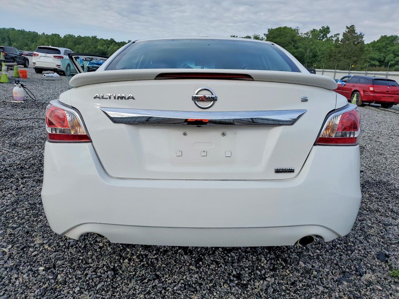 2015 Nissan Altima 2.5 S - Фото 6