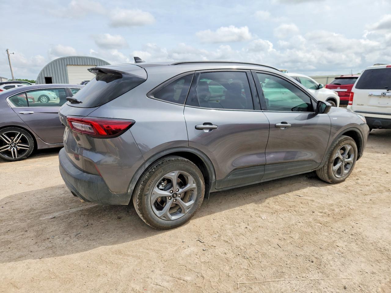 2025 Ford Escape St Line - Фото 3