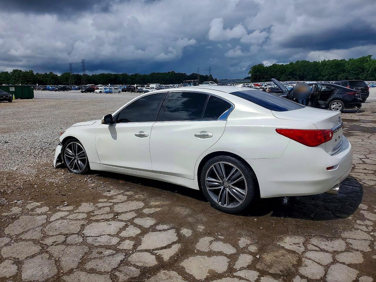 2014 Infiniti Q50 Premium - Фото 2