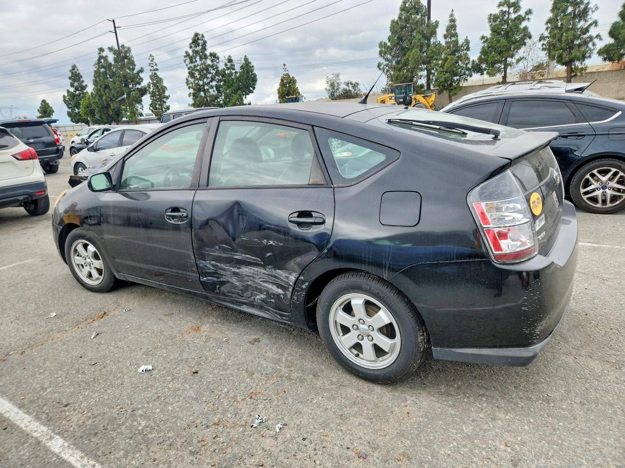 2005 Toyota Prius Base - Фото 2